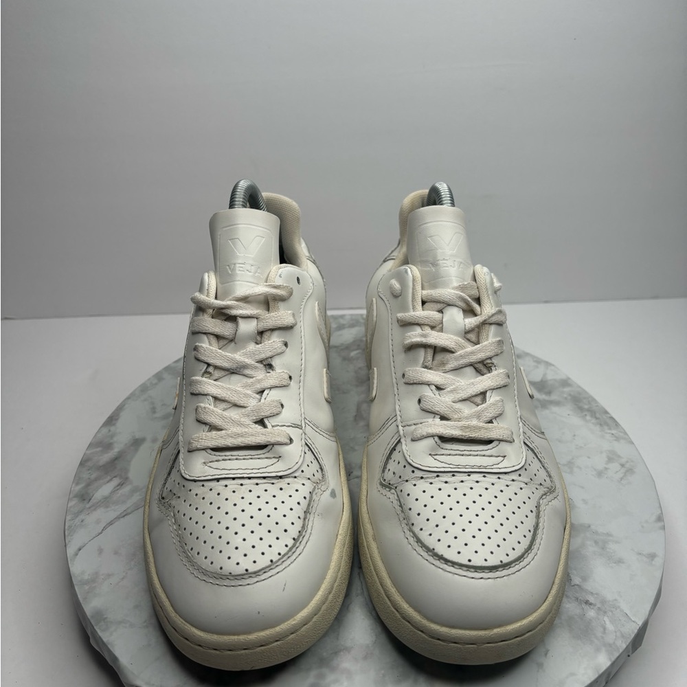 Veja Womens V-10 Sneakers Shoes White Tennis Leather Lace Up Perforated - Picture 2 of 7